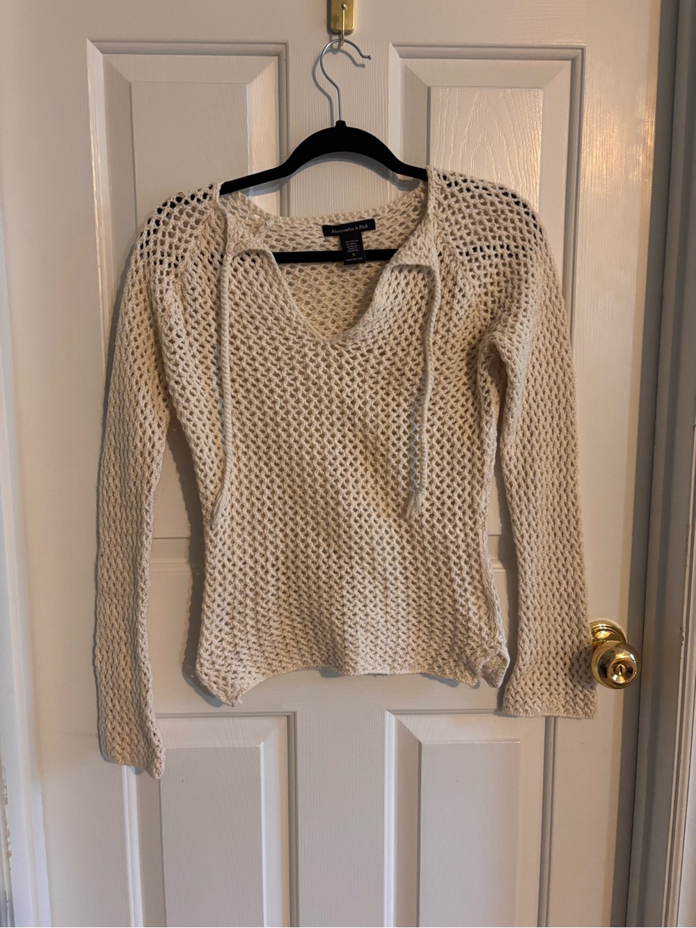 Abercrombie & Fitch Cream Open-Weave V-Neck Sweater with Tie